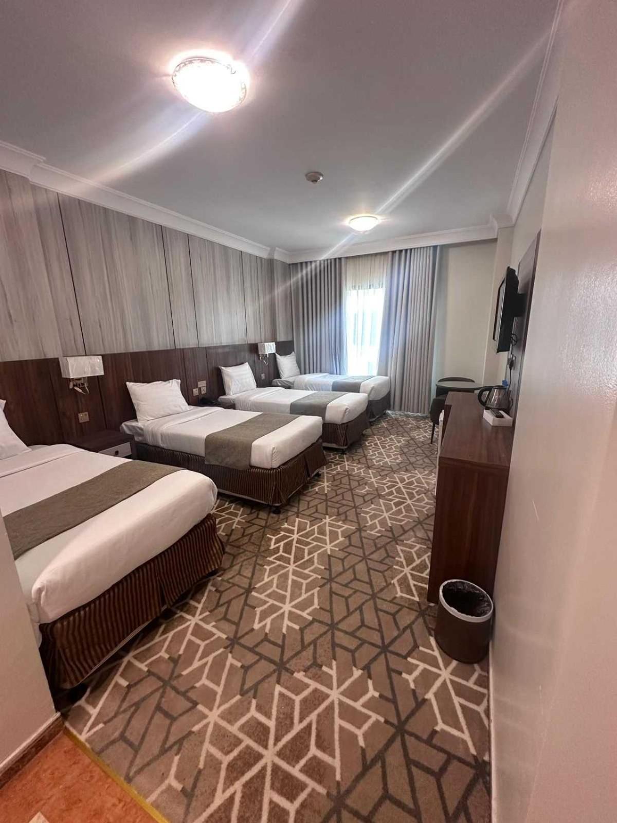 Diyar Al Salam Silver Hotel Medina Exteriör bild
